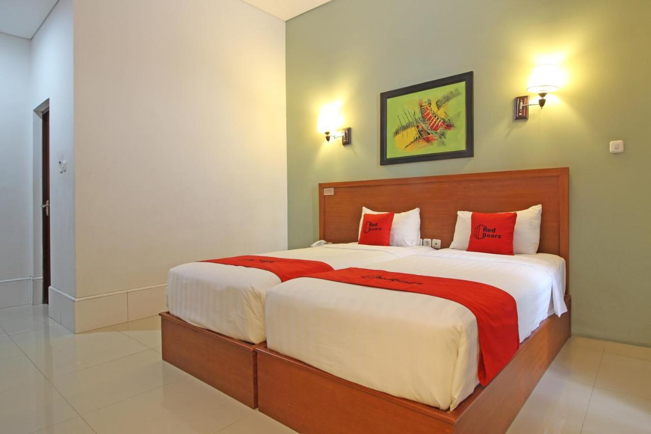 יוגיאקרטה Reddoorz Premium Near Sleman City Hall מראה חיצוני תמונה